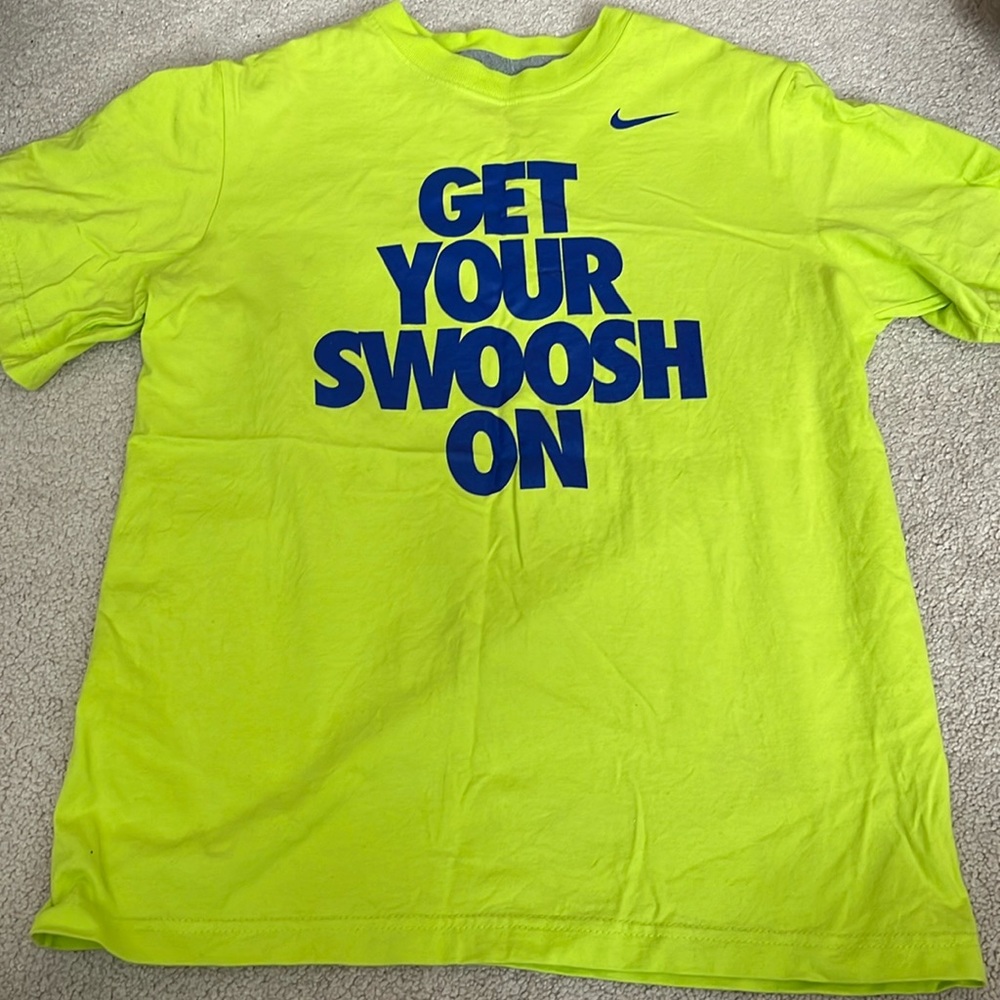 Kids Nike T-Shirt Size M
